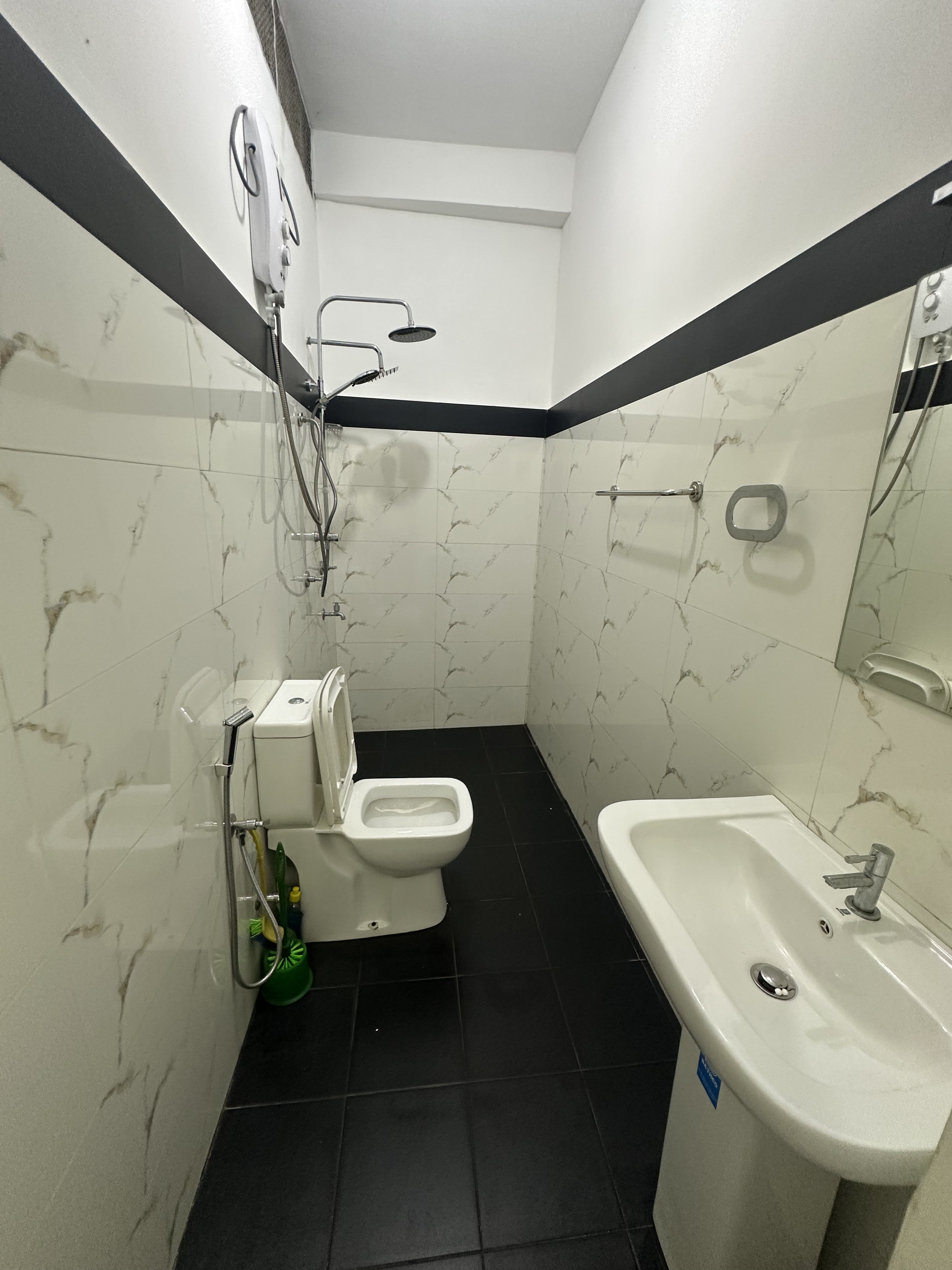 Attached bathroom with hot water shower in the Double Room
